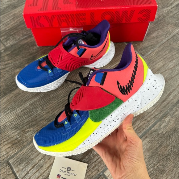Brand New Nike Kyrie Low 3 “NY VS NY” Men’s Sneakers - Picture 3 of 11